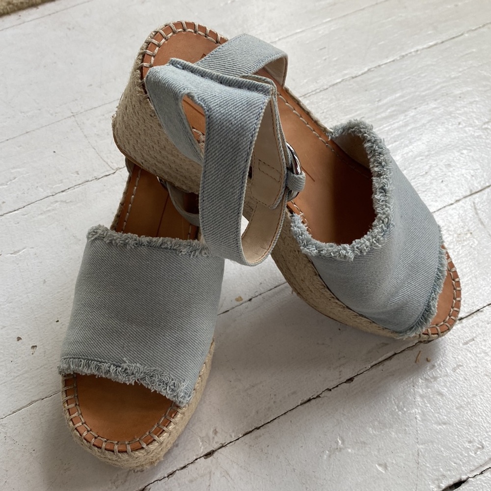 Platform sandals